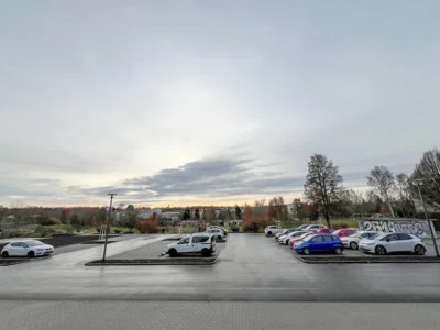 Neuer Parkplatz südlich des Nordplatzes 16 fertiggestellt (Bild vergr&ouml;&szlig;ern)