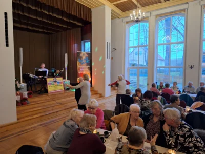 Seniorenweihnachtsfeier (Bild vergr&ouml;&szlig;ern)