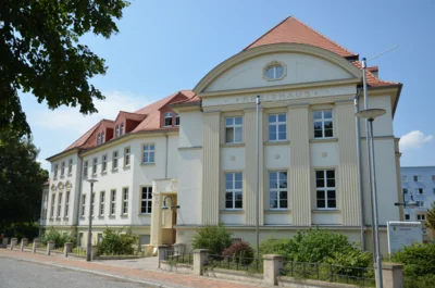 Landratsamt Haus 1, Dubinaweg 1 in Senftenberg (Foto: Landkreis OSL/ Sarah Werner) (Bild vergr&ouml;&szlig;ern)