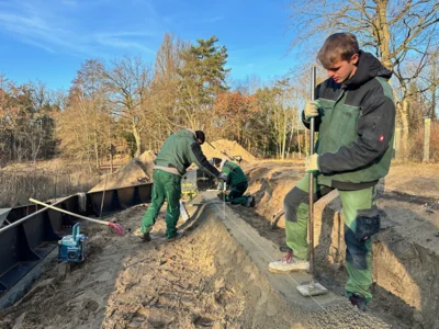 Am Schwanenteich werden derzeit Pflanzterrassen errichtet I Foto: Martin Ferch (Bild vergr&ouml;&szlig;ern)