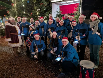 Jahresabschluss: Weihnachtslieder auf dem Weihnachtsmarkt in Leck