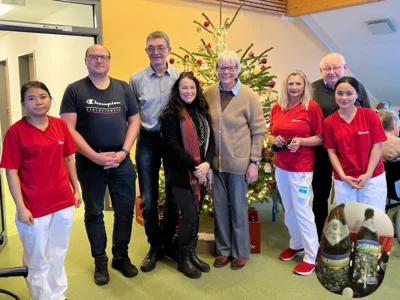 Foto zur Meldung: Neujahrsbesuch im Seniorenheim Foto zur Meldung: Neujahrsbesuch im Seniorenheim