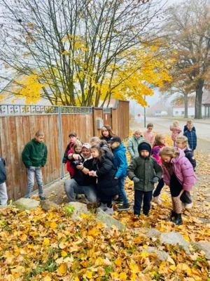 Hortstrolche auf Motivjagd / Fotoworkshop begeistert Kinder in Groß Laasch