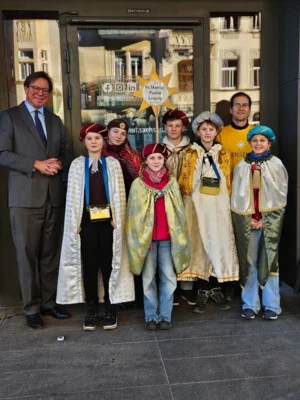 Grünauer Sternsinger in Dresden (Bild vergr&ouml;&szlig;ern)
