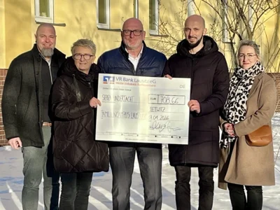 Spende für neue Spielgeräte (Bild vergr&ouml;&szlig;ern)