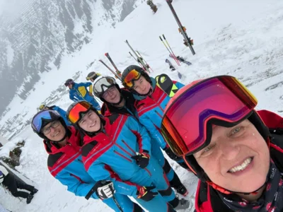 Zwischen Techniktraining, neue Skikurs-Konzepte und Après-Ski (Bild vergr&ouml;&szlig;ern)