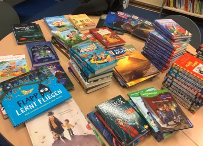 Neue Bücher für unsere Bücherei (Bild vergr&ouml;&szlig;ern)