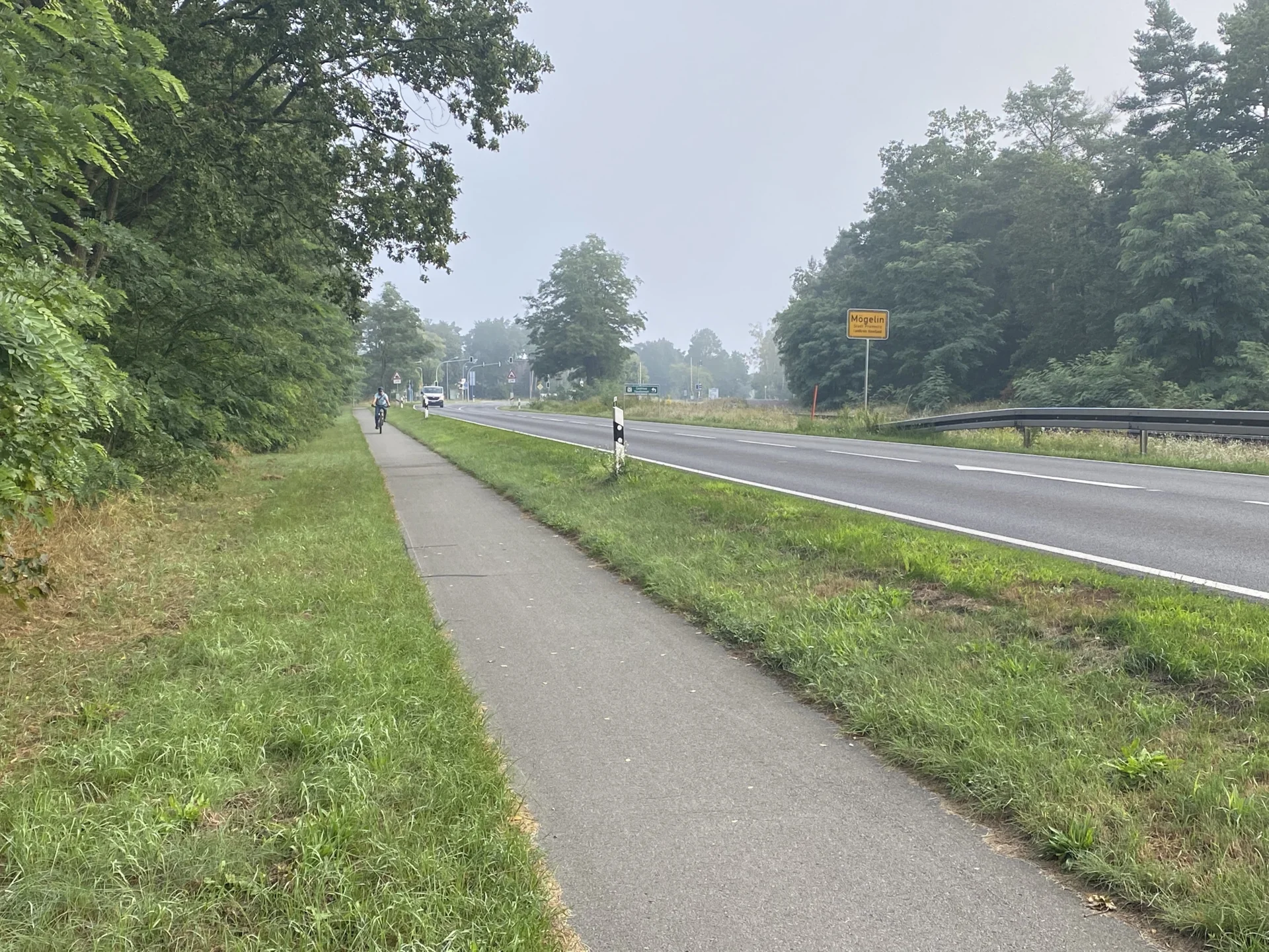 Radwegsanierung entlang der B 102: Abschließende Arbeiten bis Mitte ...