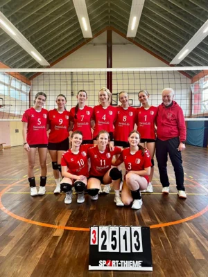Volleyballerinnen gewinnen erneut (Bild vergr&ouml;&szlig;ern)