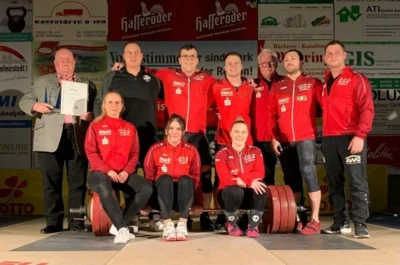 Gruppenfoto (Bild vergr&ouml;&szlig;ern)