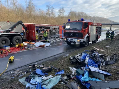 Die Einsatzstelle auf der A44.