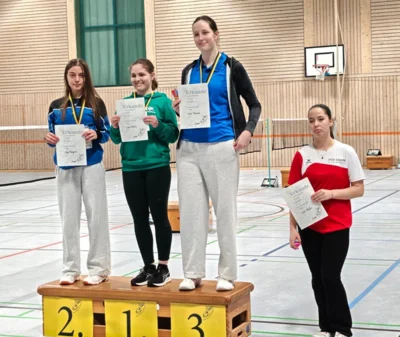 Zoey holte sich den 2.Platz bei den Damen U19 (Bild vergr&ouml;&szlig;ern)