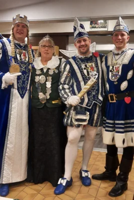 Besuch des Sinnersdorfer Dreigestirns (Bild vergr&ouml;&szlig;ern)