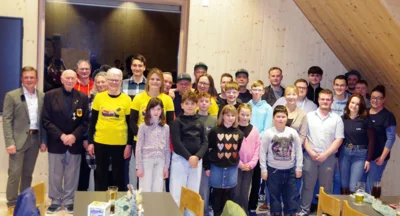 Auch 2025 taten sich wieder viele Teuschnitzerinnen und Teuschnitzer im schulischen sowie sportlichen Bereich besonders hervor. Hierfür wurden sie beim Ehrungsabend ausgezeichnet. (Bild vergr&ouml;&szlig;ern)