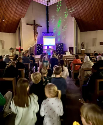 "Ein Fest für alle"- Weihnachtskonzert an der Astrid-Lindgren-Schule (Bild vergr&ouml;&szlig;ern)