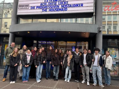 Französisch pur – Die Französischkurse der MSS 11 und MSS 12 zu Gast bei „Cinéfête“ (Bild vergr&ouml;&szlig;ern)