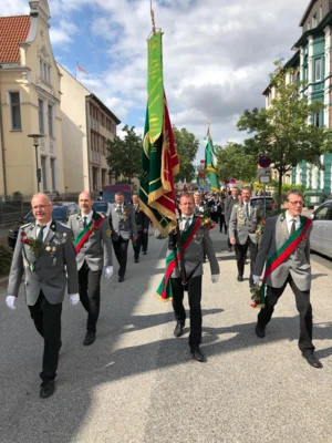 Rosenumzug Freischießen 2019 (Bild vergr&ouml;&szlig;ern)