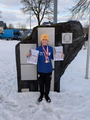 Zweimal Bronze Nevio Dienst