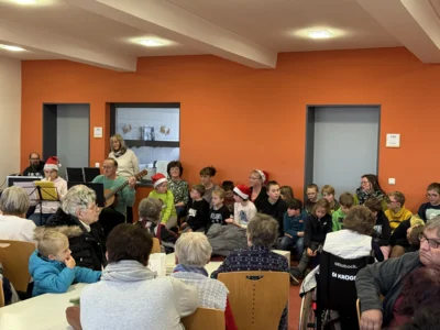 Foto zur Meldung: Der erlebnisreiche Weihnachtsmarkt in unserer Schule