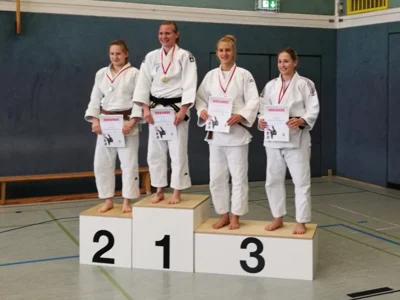 3. Platz auf den Hessischen Einzelmeisterschaften der Frauen (Bild vergr&ouml;&szlig;ern)