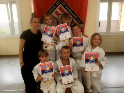 U10-Mannschaft beim Mixed Team Cup (Bild vergr&ouml;&szlig;ern)