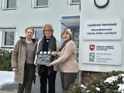 v.l.: Ines Friede (NLQ), Ulla Grajcar, Ulrike Thier, beide Landkreis Helmstedt, Geschäftsbereich Schule (Bildquelle: Landkreis Helmstedt)