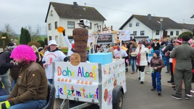 Gute Stimmung und viele Besucher beim Dohrer Fastnachtsumzug