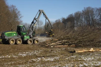 Erste Arbeiten im LAGA-Gelände beginnen (Bild vergr&ouml;&szlig;ern)