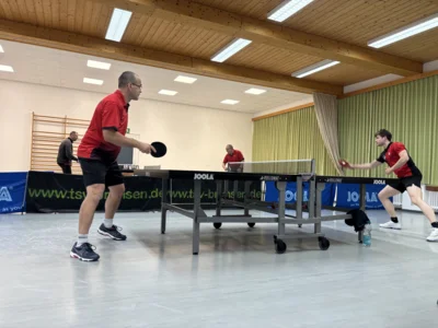 Foto zur Meldung: Starkes 7:3 gegen den TSV Hammenstedt – Brunsen bleibt vorerst ungeschlagen Foto zur Meldung: Starkes 7:3 gegen den TSV Hammenstedt – Brunsen bleibt vorerst ungeschlagen