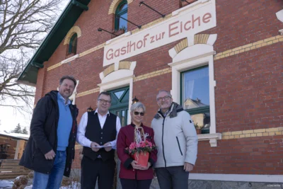 "Gasthof Zur Eiche - Glückwunsch zum runden Geburtstag" (Bild vergr&ouml;&szlig;ern)