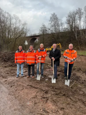 Offizieller Spatenstich für ein Teilstück des Radfernweg R 5 (Bild vergr&ouml;&szlig;ern)