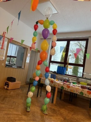 Hort Rasselbande - Handwerk und Faschingsspaß in den Winterferien (Bild vergr&ouml;&szlig;ern)