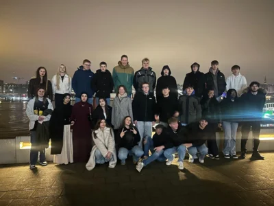 Klasse 10B (Bild vergr&ouml;&szlig;ern)