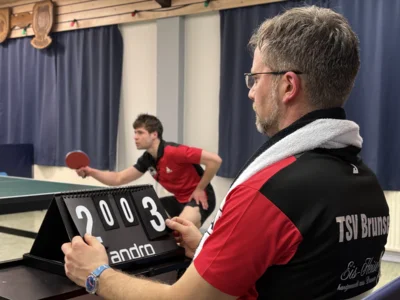 Foto zur Meldung: Erste Herren gewinnt deutlich gegen Markoldendorf Foto zur Meldung: Erste Herren gewinnt deutlich gegen Markoldendorf