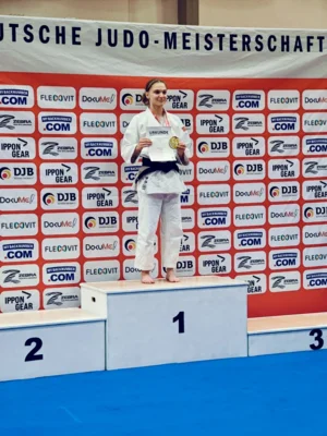 Deutsche Meisterin U18 – Gold für Sarah Güth in Leipzig (Bild vergr&ouml;&szlig;ern)