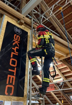 Absturzsicherung: Erfolgreiche Ausbildung bei der Feuerwehr