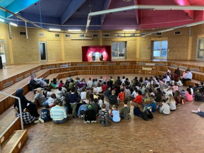 🎭 Marionettentheater zu Gast an unserer Schule (Bild vergr&ouml;&szlig;ern)