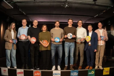Talk im Ring (Bild vergr&ouml;&szlig;ern)