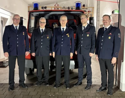 Zum Foto stellten sich v.l. Raimund Rüther, Carsten Kroll, Werner Oel-Lammert, Philipp Büngeler, Dennis Dusny