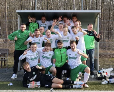 Sieg in Naunhof – Unsere Mannschaft lebt! (Bild vergr&ouml;&szlig;ern)