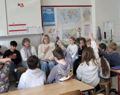 Demokratieprojekt in der Eisbärenklasse (Bild vergr&ouml;&szlig;ern)