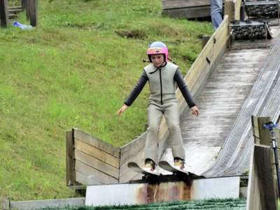 Wie kommt man auf die Idee, seinen 50. Geburtstag mit Skispringen zu verbringen? (Bild vergr&ouml;&szlig;ern)