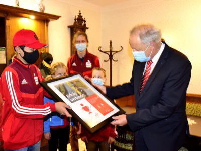 Der Ostdeutsche Sparkassenverband lud ein (Bild vergr&ouml;&szlig;ern)