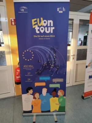 EU on Tour  - Die EU auf einen Blick in unserer Schule (Bild vergr&ouml;&szlig;ern)