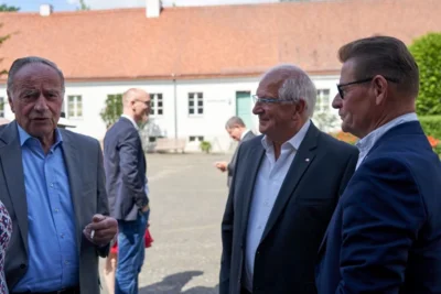 Gedenkmedaille an Uwe Schumacher und Dr. Ermrich (Bild vergr&ouml;&szlig;ern)