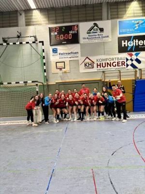 Damen 2 - belohnen sich mit überzeugendem Heimsieg! (Bild vergr&ouml;&szlig;ern)
