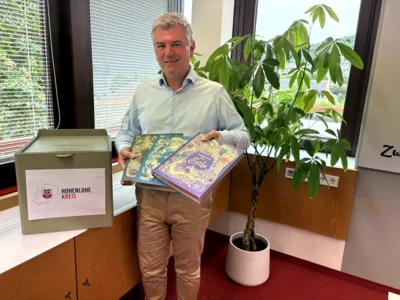 Gewinner des Bücherkoffer-Gewinnspiels stehen fest