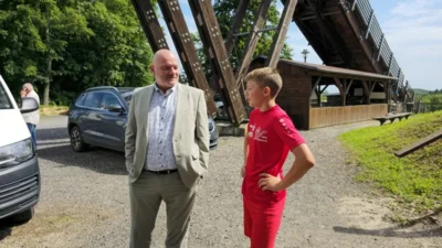 Finanzminister Crumbach beim WSV (Bild vergr&ouml;&szlig;ern)