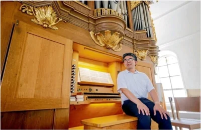 Meldung: Wie ein Paukenschlag auf der Orgel
