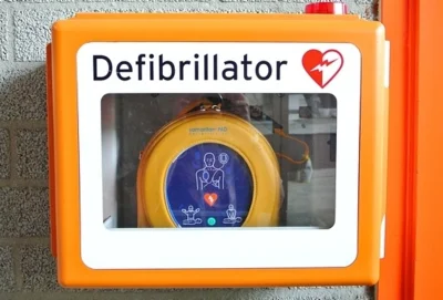 Defibrillator